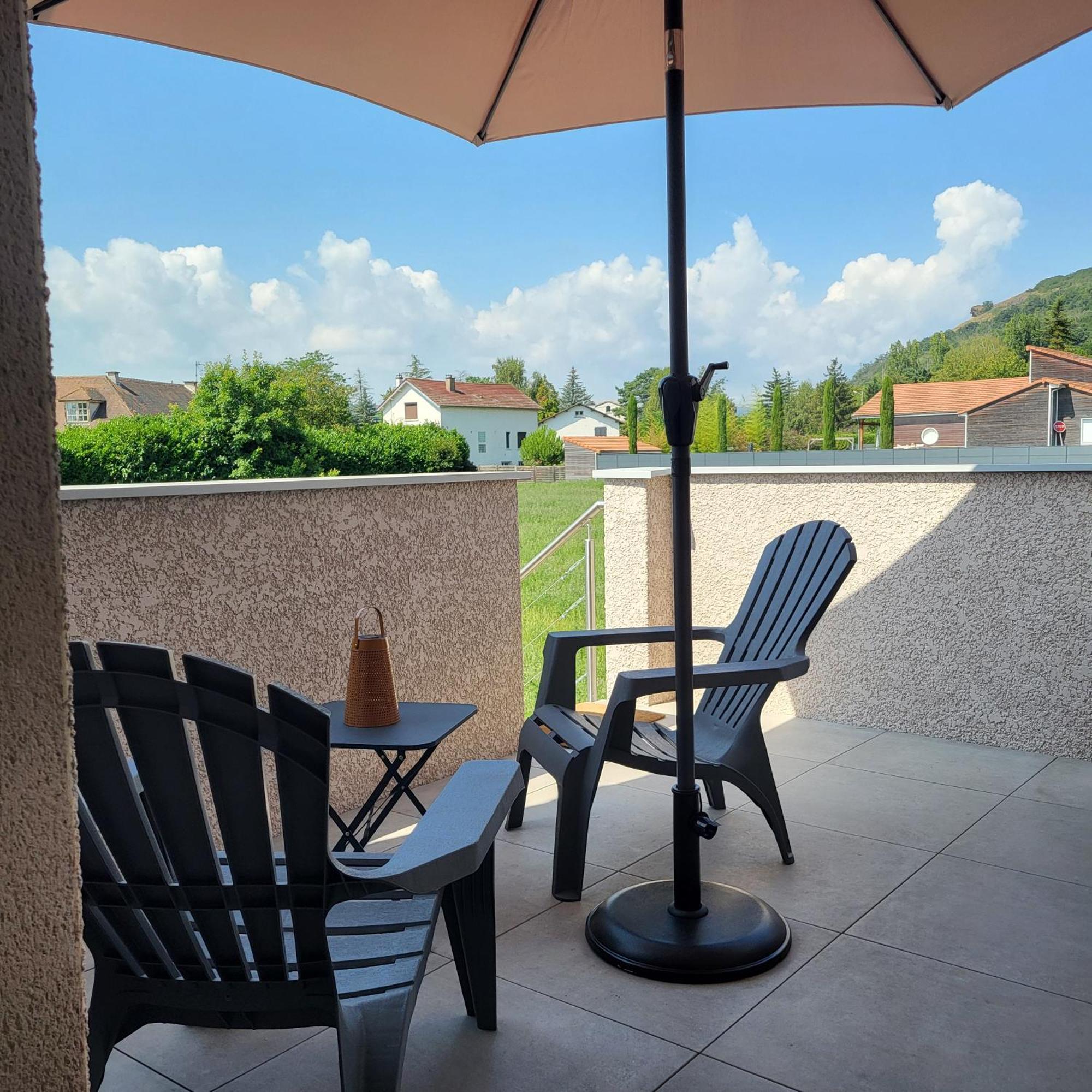 Le Nid Du Bosquet Apartment Исуар Екстериор снимка